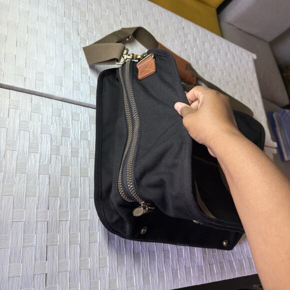 Tumi Dakota Weekender Carry On Bag Black Brown with Original Lock & Keys Travel - Picture 2 of 10